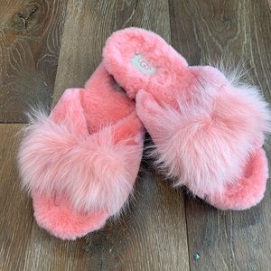 UGG woman’s slipper size 9